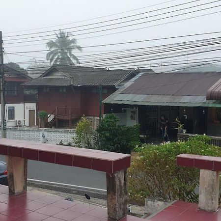 P.L.P Guesthouse - Mae Hong Son Exterior photo