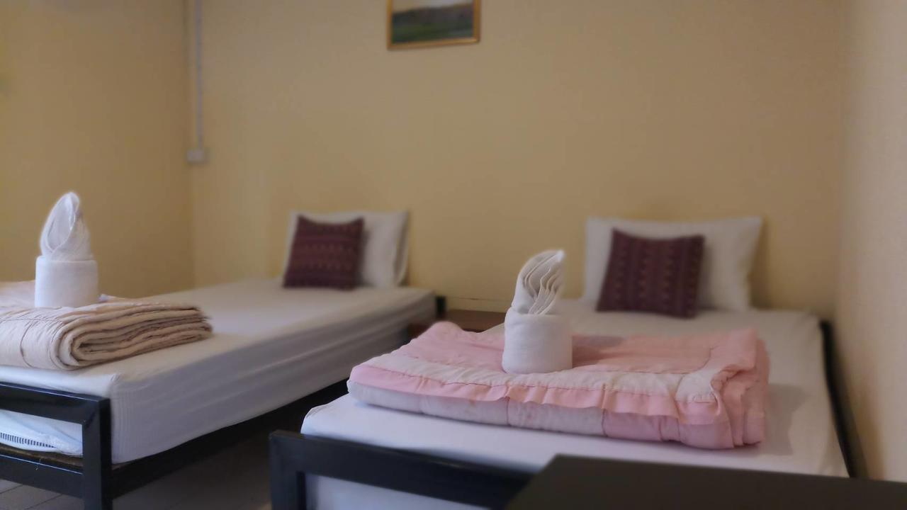 P.L.P Guesthouse - Mae Hong Son Exterior photo