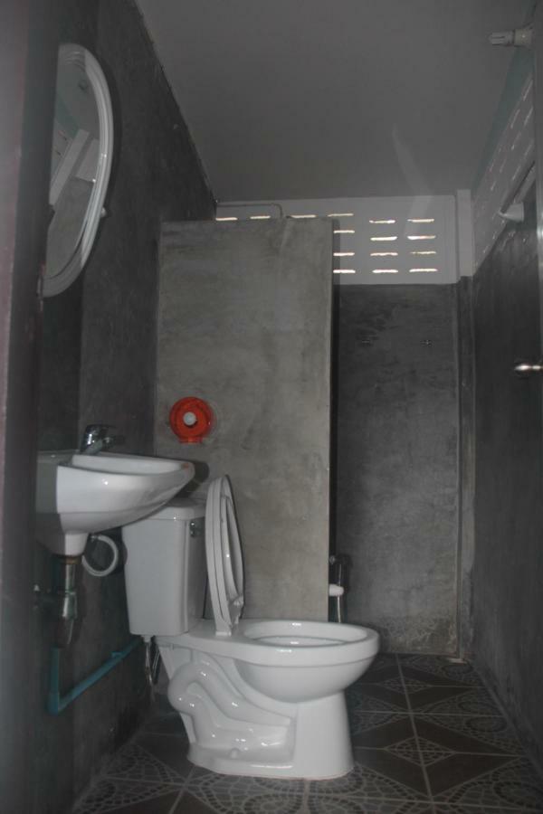 P.L.P Guesthouse - Mae Hong Son Exterior photo
